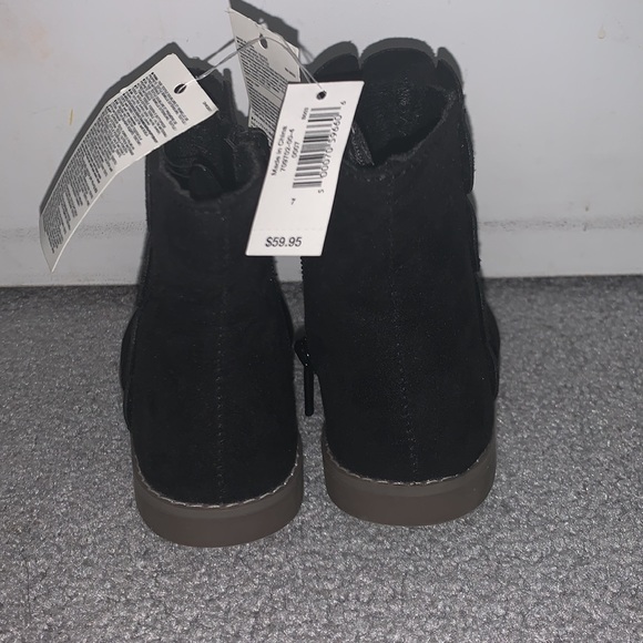 NWT! Toddler boots for girls! - Picture 3 of 8